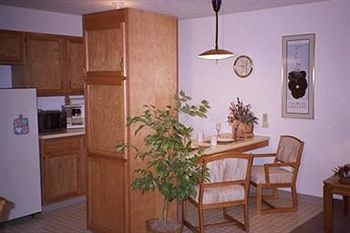Mcgovern'S Motel And Suites Sun Prairie Εξωτερικό φωτογραφία
