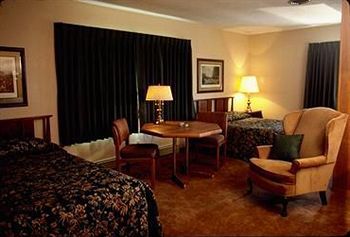 Mcgovern'S Motel And Suites Sun Prairie Εξωτερικό φωτογραφία