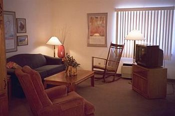 Mcgovern'S Motel And Suites Sun Prairie Εξωτερικό φωτογραφία